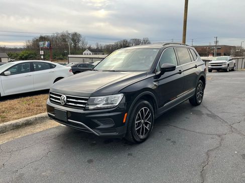 Used 2021 Volkswagen Tiguan S image 3