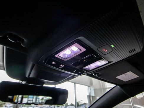 New 2026 Volkswagen Golf image 35