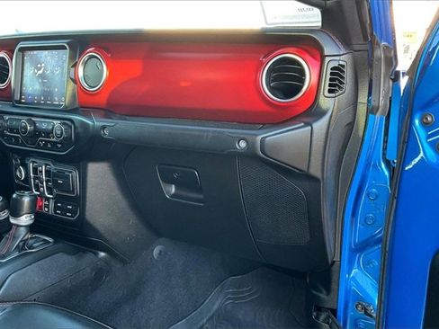 Used 2020 Jeep Gladiator Rubicon image 16