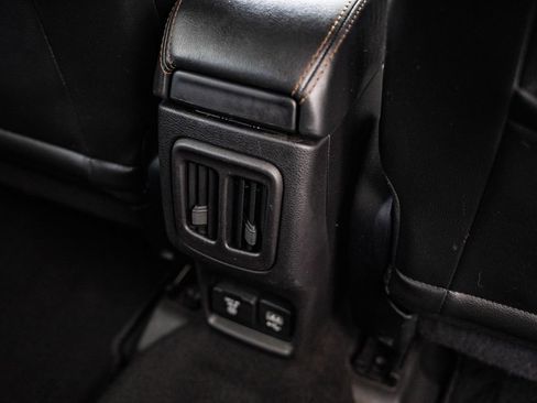 Used 2018 Jeep Compass Limited w/ Navigation Group FWD image 34