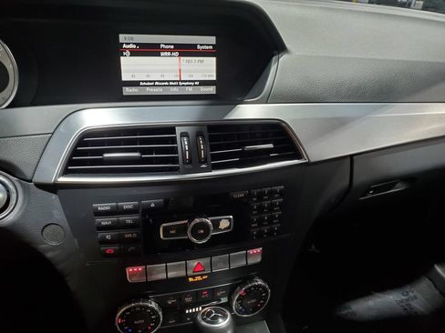 Used 2014 Mercedes-Benz C 300 4MATIC Sedan image 25