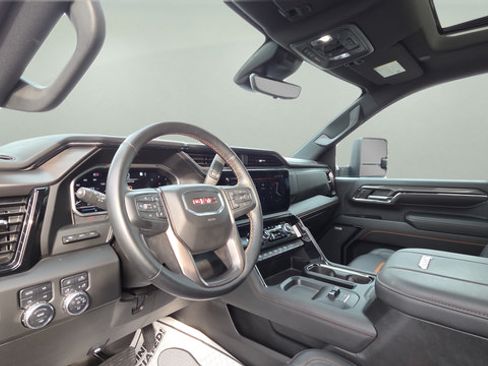 Used 2024 GMC Sierra 2500 AT4 w/ AT4 Premium Plus Package AWD/4WD image 35