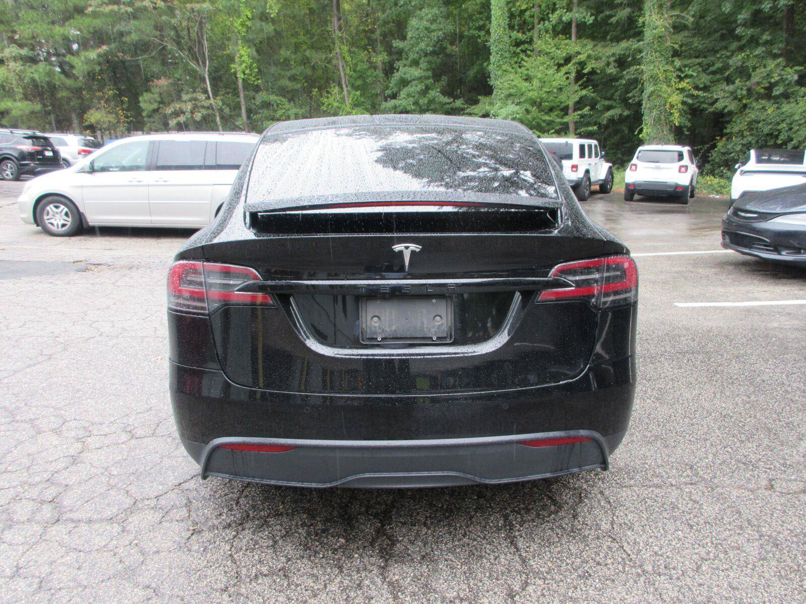 Used 2023 Tesla Model X AWD/4WD image 5