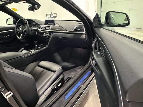 Used 2020 BMW 440i xDrive Coupe w/ M Sport Package AWD/4WD image 22
