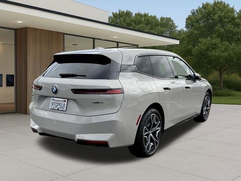 Used 2026 BMW iX xDrive45 w/ Climate Comfort Package image 8