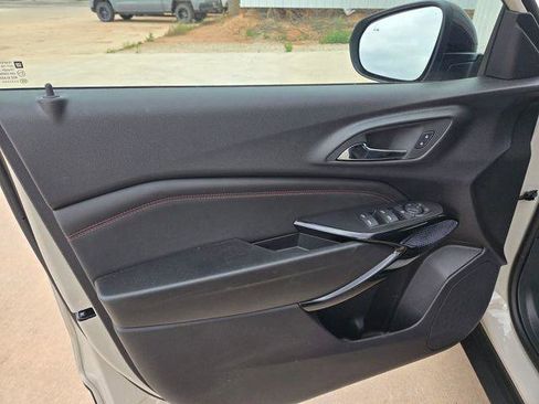 New 2026 Chevrolet Trax RS w/ Sunroof Package FWD image 9