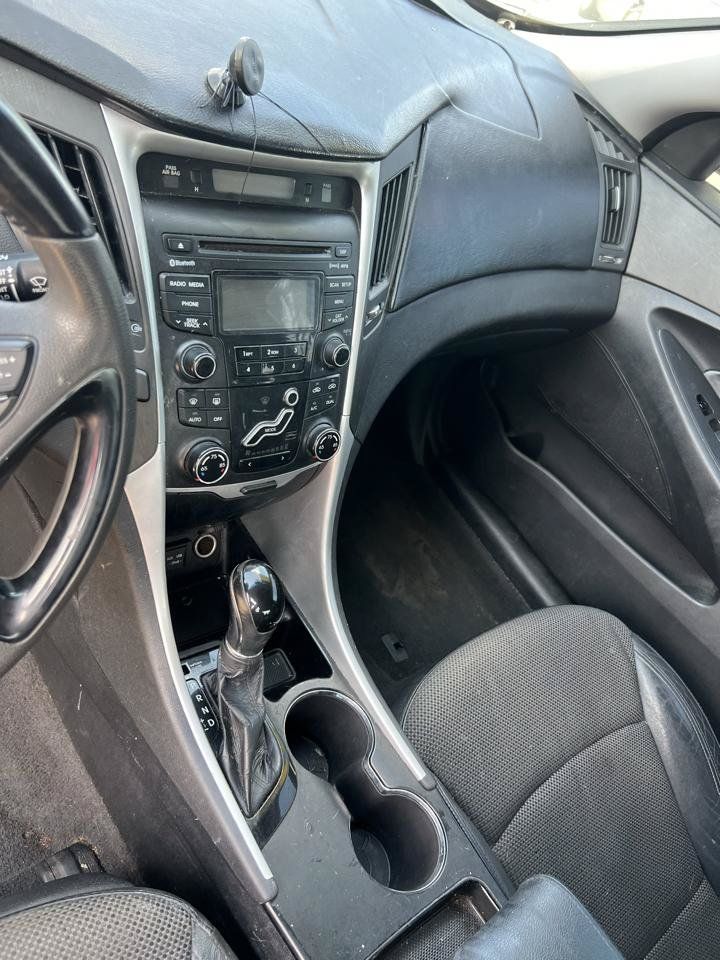 Used 2012 Hyundai Sonata SE FWD image 10