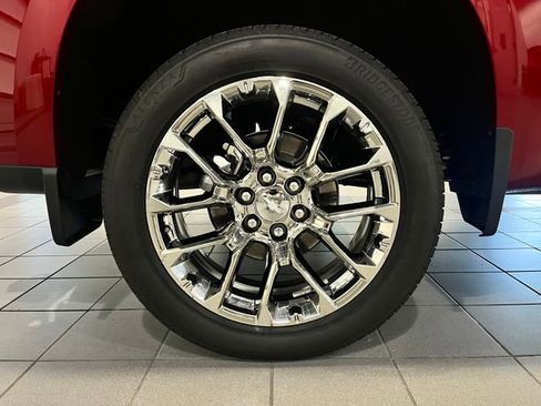 Used 2026 Chevrolet Silverado 1500 High Country AWD/4WD image 9