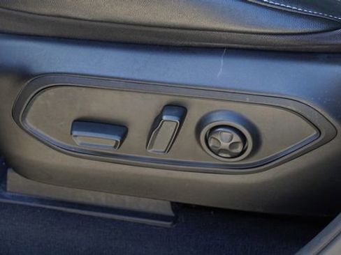 Used 2023 Jeep Grand Cherokee L Limited RWD image 20