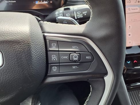 New 2026 Jeep Grand Cherokee Altitude AWD/4WD image 13