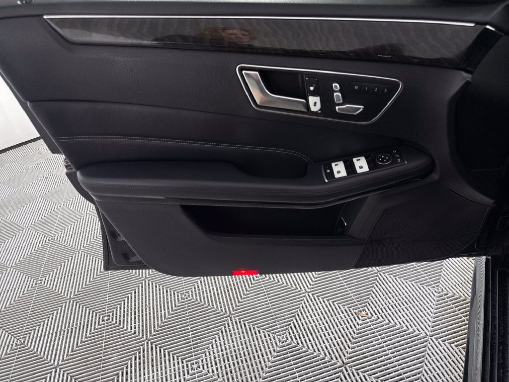Used 2016 Mercedes-Benz E 350 Sedan image 9