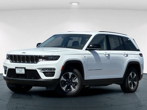 Certified 2022 Jeep Grand Cherokee Limited 4xe w/ Luxury Tech Group II AWD/4WD image 1