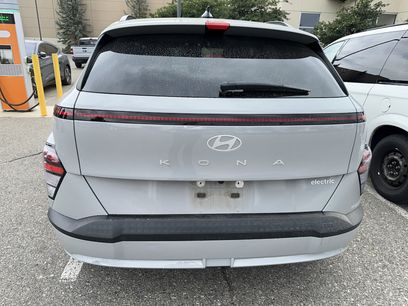 Used 2024 Hyundai Kona SEL