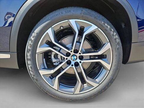 New 2026 BMW X5 xDrive40i w/ Climate Comfort Package AWD/4WD image 10