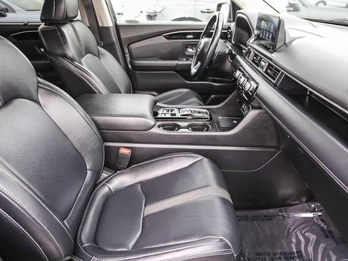 Certified 2024 Honda Pilot EX-L image 16