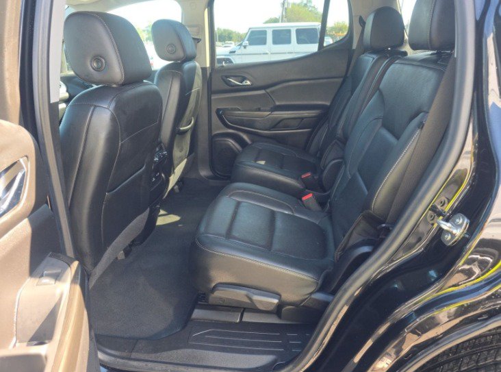 Used 2022 GMC Acadia SLT w/ Elevation Edition FWD image 8