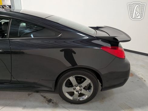 Used 2009 Pontiac G6 GXP w/ Sun And Sound Package image 32