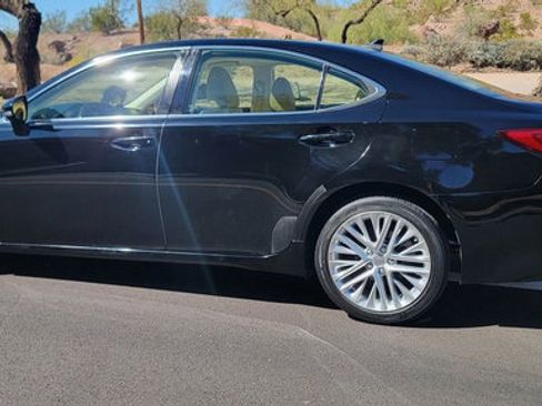 Used 2013 Lexus ES 350 w/ Luxury Pkg image 5