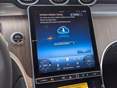 New 2026 Mercedes-Benz GLC 300 4MATIC image 11