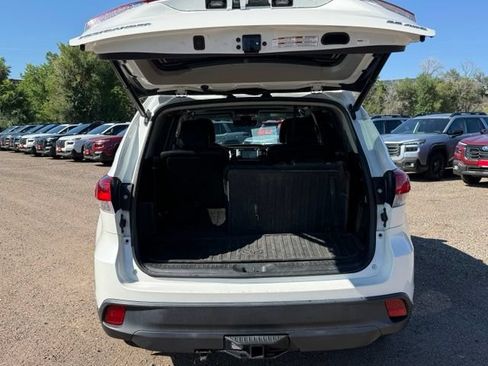 Used 2018 Toyota Highlander SE AWD/4WD image 15