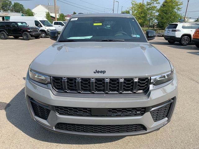 New 2027 Jeep Grand Cherokee Limited w/ Limited Altitude Package AWD/4WD image 9