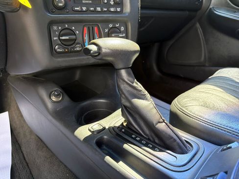 Used 2002 Chevrolet Monte Carlo SS w/ High Sport Appearance Pkg FWD image 14