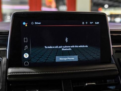 Used 2022 GMC Yukon XL SLT w/ SLT Premium Package image 26