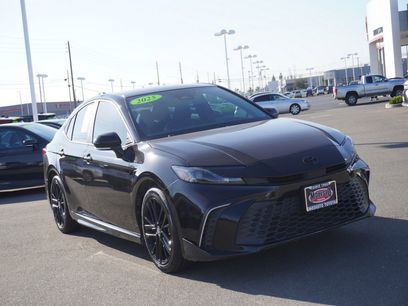 Used 2025 Toyota Camry SE