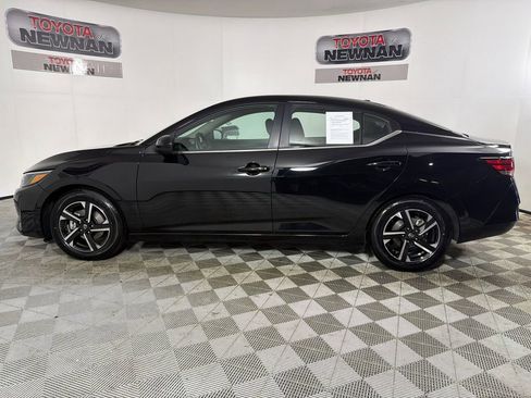 Used 2024 Nissan Sentra SV FWD image 6