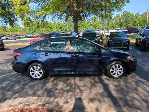 Used 2023 Toyota Corolla LE FWD image 6