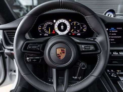 Certified 2026 Porsche 911 GT3 image 40