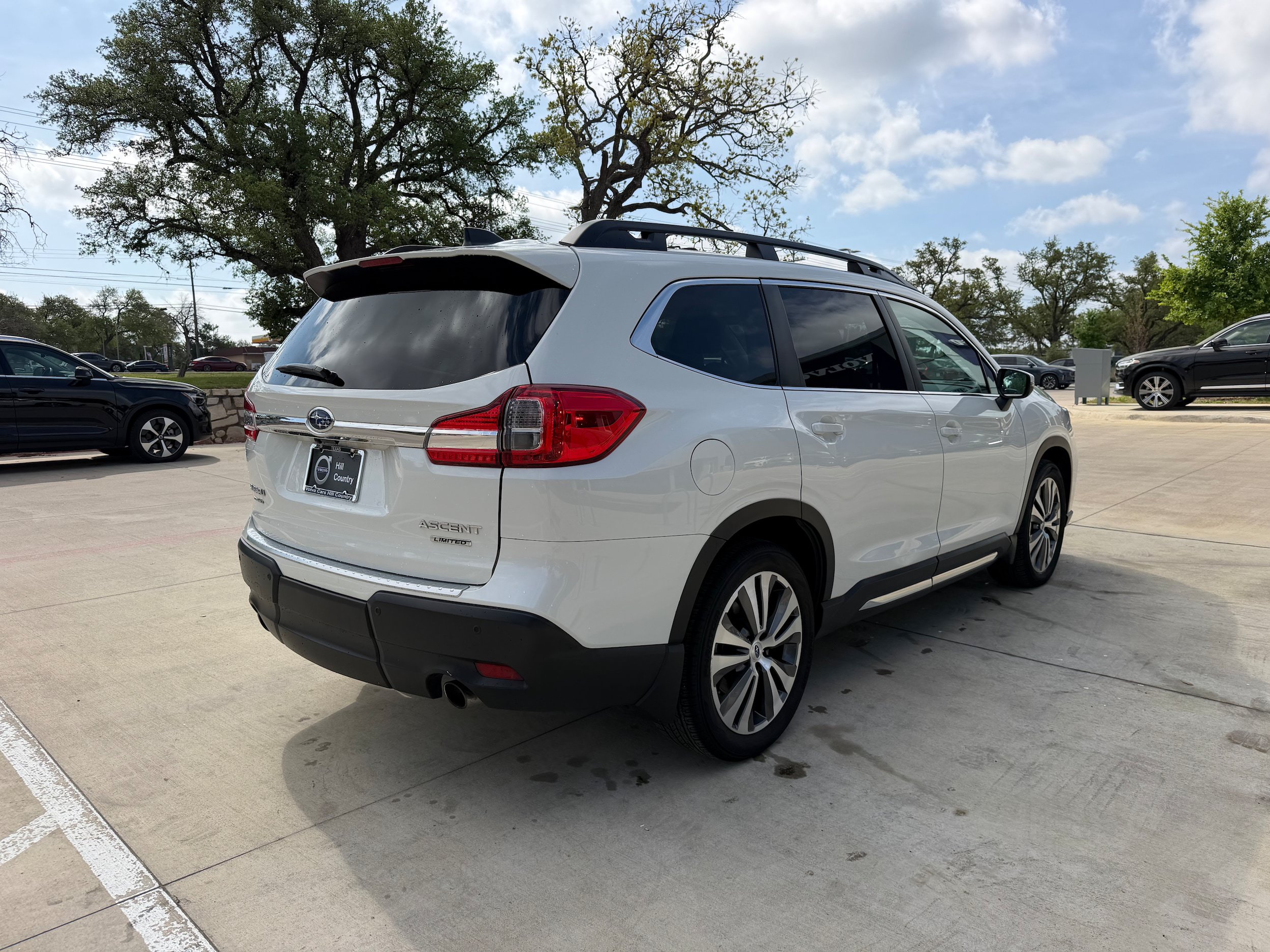 Used 2021 Subaru Ascent Limited w/ Technology Package AWD/4WD image 6