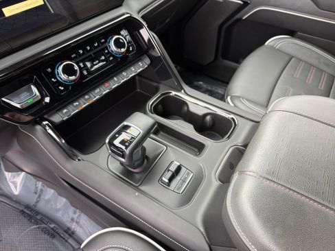 Used 2024 GMC Sierra 1500 AT4X image 13