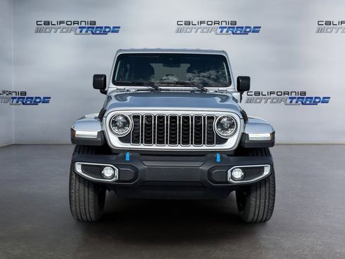 Used 2024 Jeep Wrangler Sahara AWD/4WD image 2