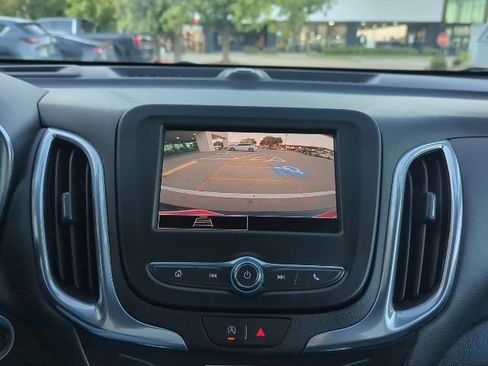 Used 2023 Chevrolet Equinox LT image 7