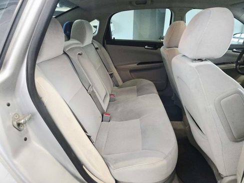 Used 2014 Chevrolet Impala LT w/ LT Sunroof Package image 12