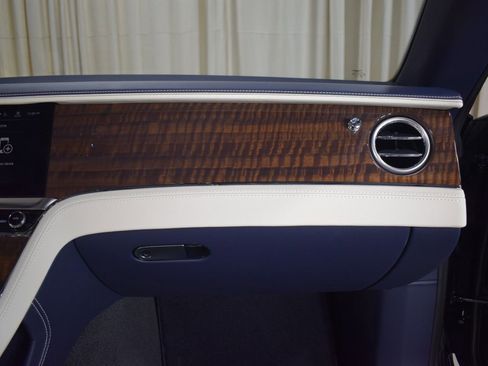 New 2026 Bentley Continental GTC AWD/4WD image 25