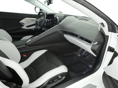 Used 2020 Chevrolet Corvette Stingray Premium Cpe w/ 3LT Preferred Equipment Group RWD image 25