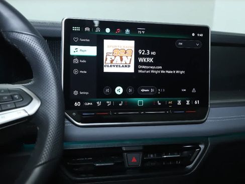 Certified 2026 Volkswagen Tiguan SE R-Line FWD image 27