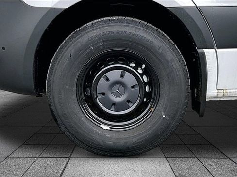 New 2025 Mercedes-Benz Sprinter 2500 image 15