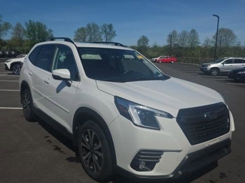 Used 2022 Subaru Forester Limited image 3