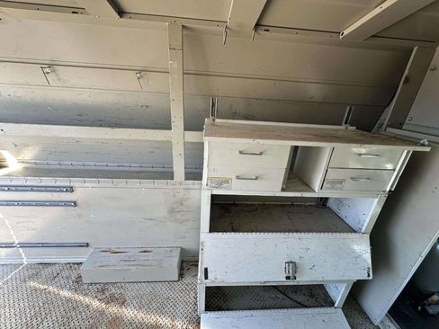 Used 2007 GMC Savana 3500 image 24