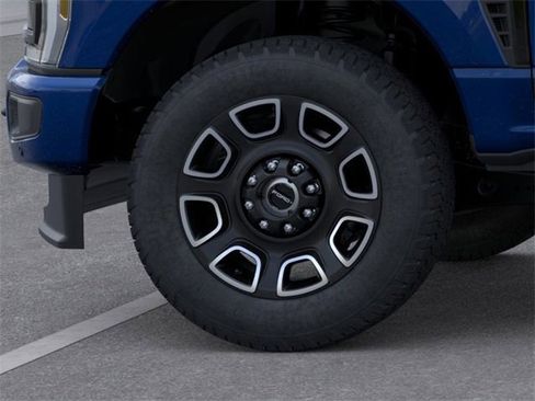New 2026 Ford F350 Platinum w/ FX4 Off-Road Package image 19