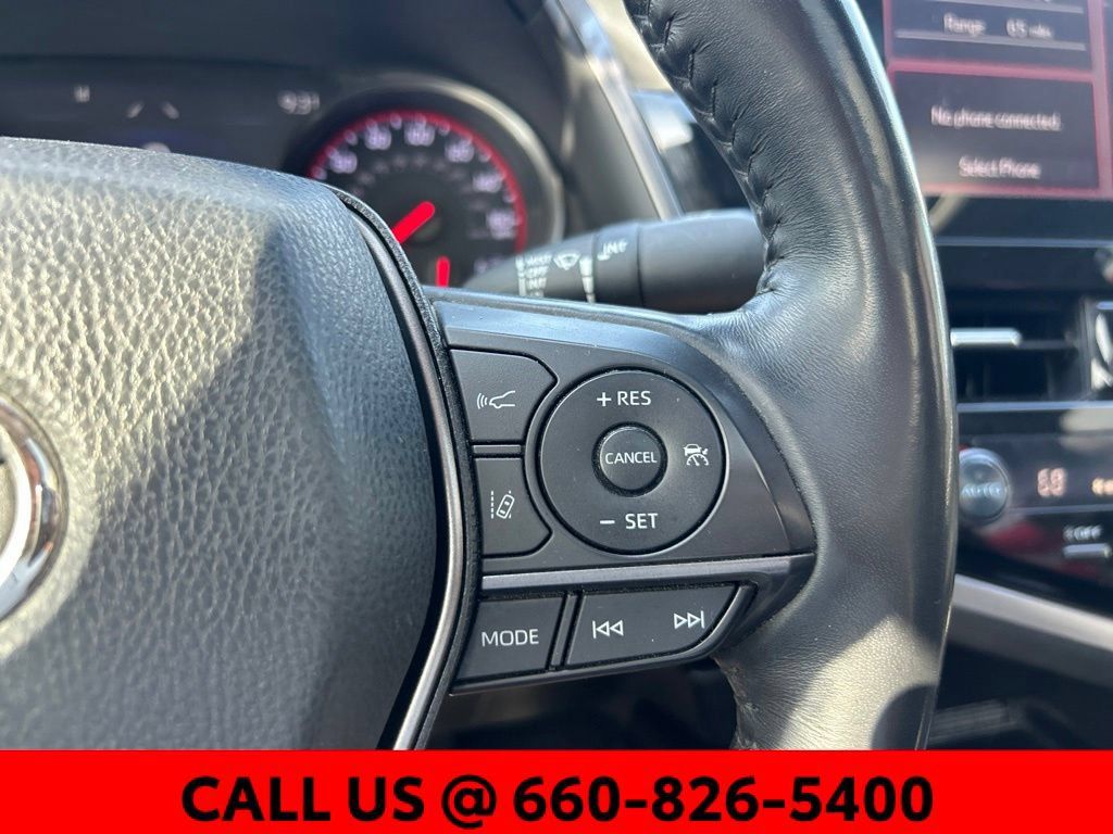 Used 2021 Toyota Camry XSE FWD image 16