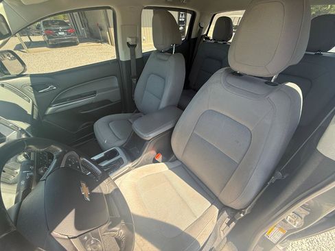 Used 2019 Chevrolet Colorado LT w/ LT Convenience Package image 5