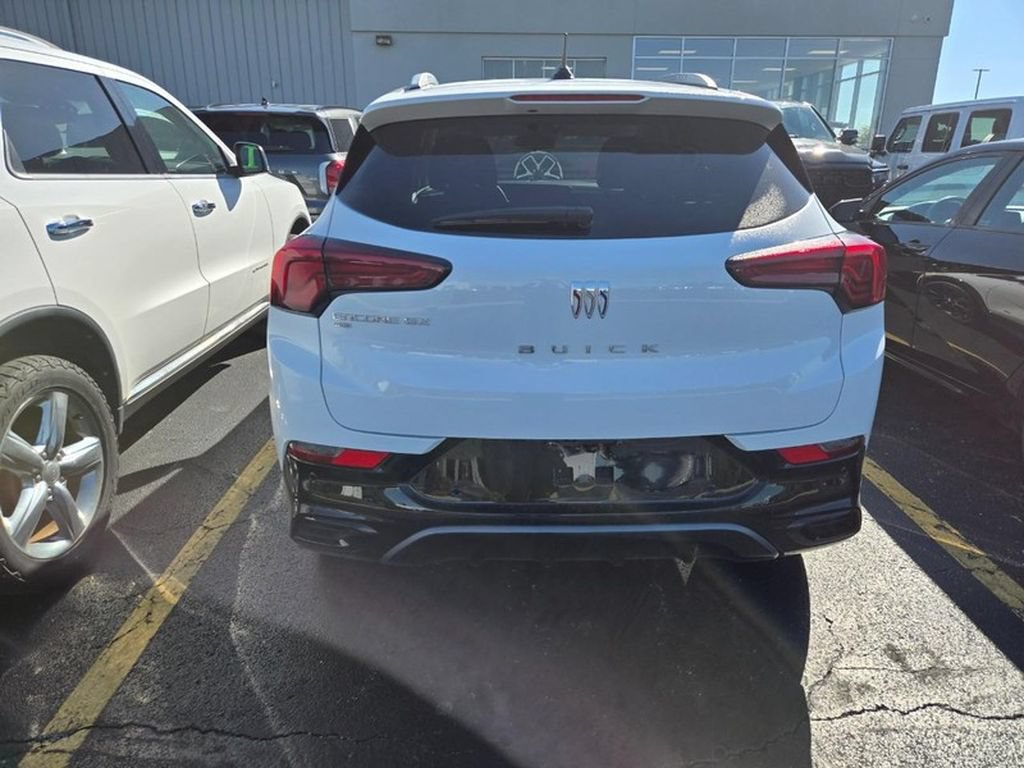 Used 2025 Buick Encore GX Sport Touring w/ Experience Buick Package AWD/4WD image 4