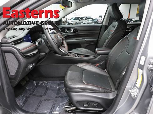 Used 2022 Jeep Compass Trailhawk w/ Trailhawk Elite Group AWD/4WD image 14