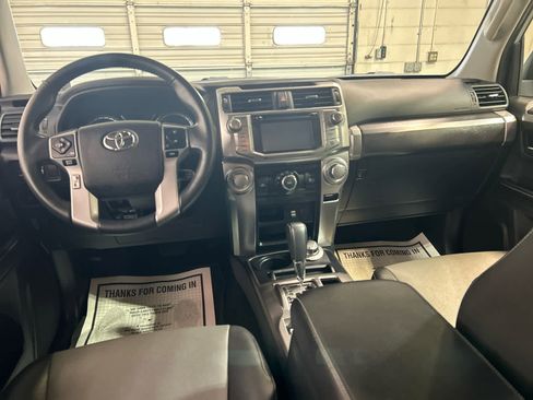Used 2019 Toyota 4Runner SR5 Premium AWD/4WD image 4