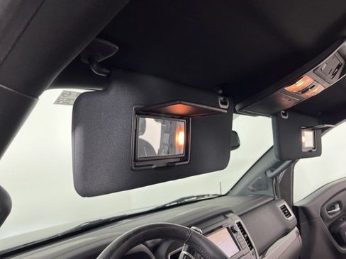 Used 2018 Nissan Titan SL w/ Midnight Edition RWD image 31