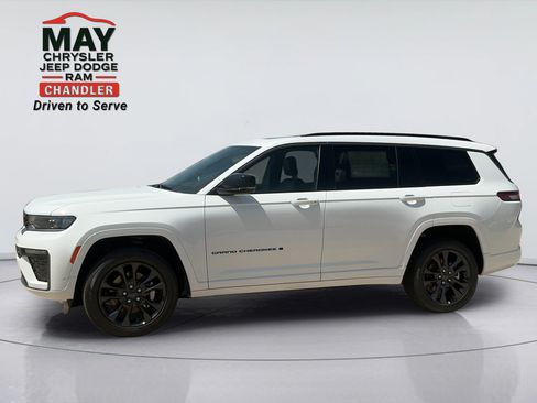 New 2026 Jeep Grand Cherokee L Limited AWD/4WD image 4